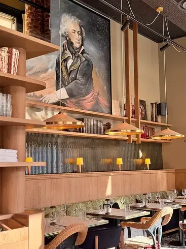 restaurant à place Saint-Germain - image 3